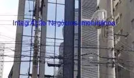 Conjunto Comercial 57m², 06 salas, 02 banheiros e 01 vaga na garagem.  Condomínio com recepção e segurança.  Excelente localização