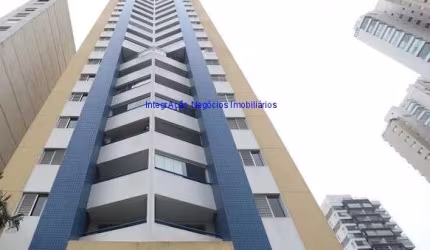 Apartamento 37m², 01 dormitório, 01 banheiro e 01 vaga de garagem.  Condomínio com segurança, portaria, piscina, academia, salão de festas