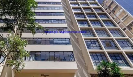 Apartamento  156m², 03 dormitórios (sendo 01 suíte), 03 banheiros, 01 vaga de garagem e sala ampla com janela de fora a fora.  Condomínio