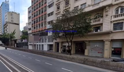 Loja 112m² e 02 banheiros.  Excelente localização, entre as Ruas Acaraú, Araquâ e  Avanhandava; Próximo das estações do metrô Higienópolis Mackenzie