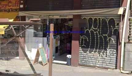 Loja 160m², 01 banheiro e 03 vagas na garagem.  Excelente localização á 6 minutos andando para a estação do metrô Paraiso; Entre as Ruas Abílio Soares