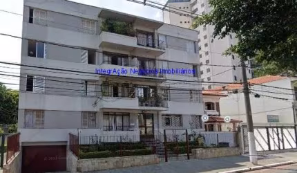 Apartamento 105m², 03 dormitórios (sendo 01 dependência de empregada), 02 banheiros e 01 vaga de garagem.  Condomínio com segurança e portaria.