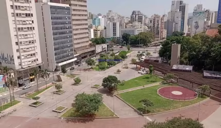 Apartamento 75m², 01 dormitório e 01 banheiro.  Condomínio com segurança e portaria.  Excelente localização, entre as Ruas Nestor Pestana e Consolação