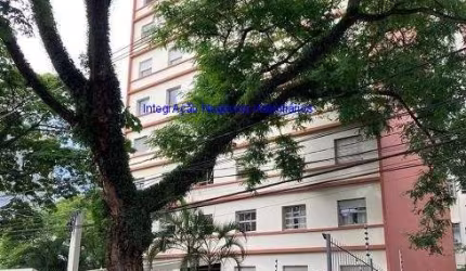Apartamento 77m², 03 dormitórios (sendo 01 suíte), 02 banheiros e 01 vaga de garagem.  Condomínio com segurança e portaria.  Excelente localização