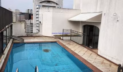 Apartamento Cobertura Duplex 669m², 04 dormitórios (sendo 02 suítes), 05 banheiros, 05 vagas de garagem e piscina privativa.