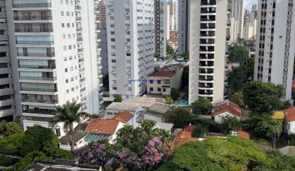 Apartamento 119m², 03 dormitórios (sendo 02 suítes), 03 banheiros e 01 vaga de garagem.  Condomínio com Segurança e Portaria.  Excelente localização