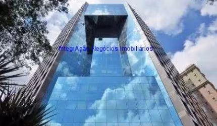 Conjunto comercial 202,76m², 04 banheiros e 05 vagas de garagem.  Condomínio com recepção e segurança.  Excelente localização