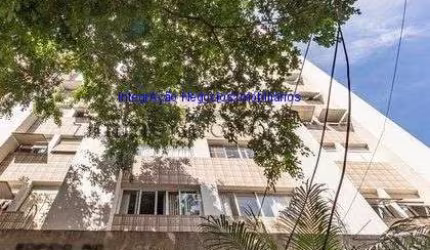 Apartamento  92m², 02 dormitórios, 02 banheiros e 01 vaga de garagem.  Condomínio com portaria, segurança.  Excelente localização