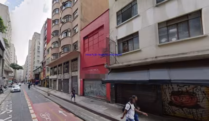 Prédio Comercial 300m² e 02 banheiros.  Excelente localização á 2 minutos andando para a estação do metrô Anhangabaú; Entre as Ruas Nova Barão