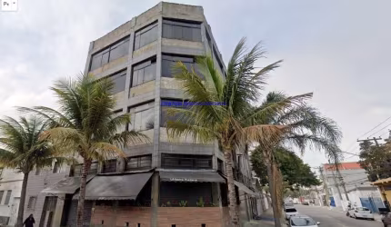 Laje Comercial 240m² e 02 banheiros.  Excelente localização entre as Ruas Cruzeiro, James Holland e Anhanguera.