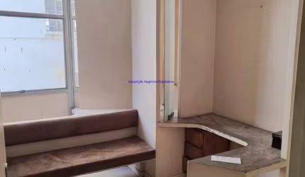 Conjunto Comercial 35m², 01 sala, 01 e 01 banheiro.  Condomínio com Portaria e Segurança.  Excelente localização, á 4 minutos andando para a Estação