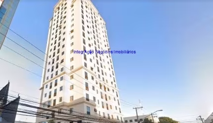 Conjunto Comercial 216m², 08 banheiros e 08 vagas de garagem.  Condomínio com recepção, segurança e elevadores.  Excelente localização