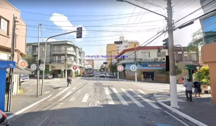 Prédio Comercial 5.148m², 28 banheiros e 23 vagas na garagem; Possui 1 pavimento 683,840m² área comum 936,58 m2, 5 pavimentos  392,800m² cada
