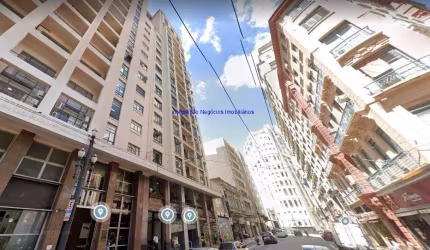 Conjunto Comercial 328,60m², 02 salas e 03 banheiros.  Condomínio com recepção e segurança.  Excelente localização á 3 minutos andando para a estação