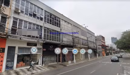 Sobreloja 400m² e 04 banheiros.  Excelente localização á 3 minutos andando para a estação do metrô Saúde; Entre as Ruas das Uvaias, Décio e Paracatu.