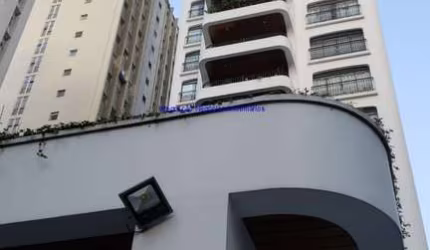 Apartamento 350m², 05 dormitórios (sendo 02 suítes), 05 banheiros e 04 vagas na garagem.  Condomínio com portaria, segurança 24hrs, piscina