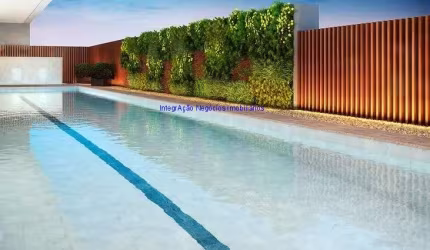 Apartamento 158m², 03 dormitórios (sendo suítes), 05 banheiros e 02 vagas na garagem.  Condomínio com portaria, segurança 24hrs, piscina, academia