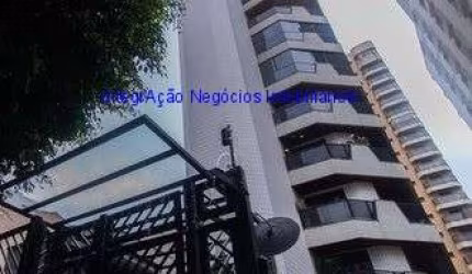 Apartamento 155m², 04 dormitórios (sendo 03 suítes), 04 banheiros e 03 vagas na garagem.  Condomínio com portaria, segurança 24hrs, piscina