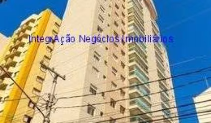 Apartamento 134m², 03 dormitórios (sendo suítes), 04 banheiros e 02 vagas na garagem.  Condomínio com portaria, segurança 24hrs, piscina