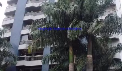 Apartamento 175m², 04 dormitórios (sendo 03 suítes), 05 banheiros e 03 vagas na garagem.  Condomínio com portaria, segurança 24hrs, piscina, academia