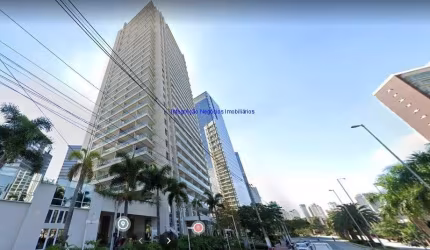 Conjunto Comercial MOBILIADO 235m², 02 salas, 02 banheiros e 05 vagas na garagem..  Condomínio com recepção e segurança 24hrs.  Excelente localização