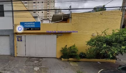 Terreno 500m².  Excelente localização entre as Ruas Guaira,  Doutor Augusto de Miranda e Tavares Bastos; Próximo da estação de trem Agua Branca.