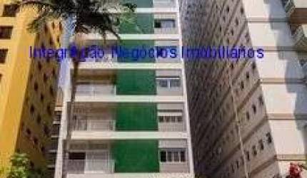 Apartamento 180m², 03 dormitórios (sendo 01 suíte), 02 banheiros e 01 vaga na garagem.  Condomínio com portaria, segurança 24hrs, Jardim