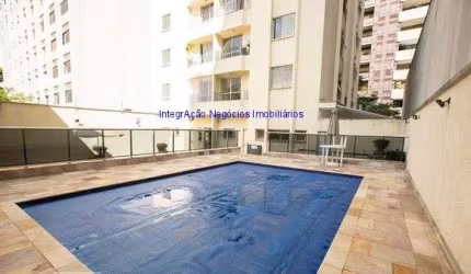 Apartamento 45m², 01 dormitório, 01 banheiro e 01 vaga na garagem.  Condomínio com portaria, segurança 24hrs, churrasqueira e piscina.