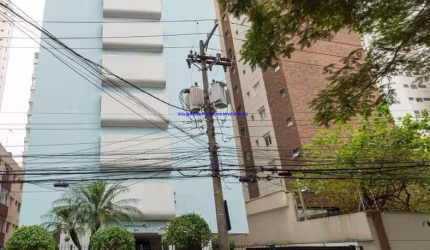 Apartamento 76m²,  02 dormitórios, 01 banheiro e 01 vaga na garagem.  Condomínio com portaria, segurança 24hrs.  Excelente localização