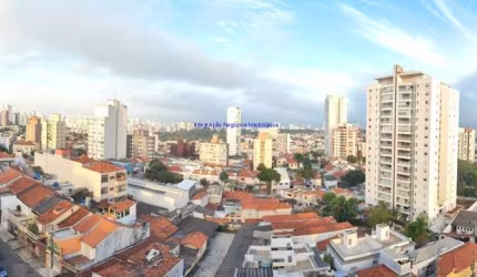 Apartamento 60m², 02 dormitórios (sendo 01 suíte), 02 banheiros e 01 vaga na garagem.