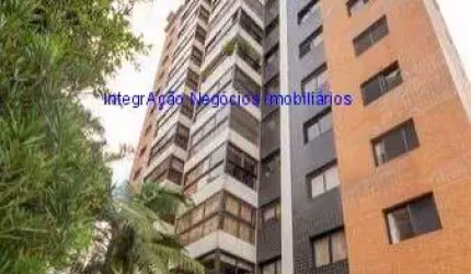 Apartamento 127m², 03 dormitórios (sendo 03 suítes), 04 banheiros e 03 vagas na garagem.  Condomínio com portaria, segurança 24hrs, piscina.