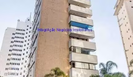 Condomínio com portaria 24hrs, piscina, salão de festa, playground e quadra poliesportiva.   Excelente localização entre as Ruas Sergipe, Ceará e Pará