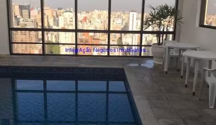 Condomínio com portaria 24hrs, piscina, salão de festa e academia.   Excelente localização á 9 minutos andando para a estação do metrô Consolaço