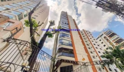 Apartamento 100m², 02 dormitórios (sendo 01 suíte), 03 banheiros e 02 vagas na garagem.   Condomínio com portaria 24hrs, piscina, salão de festa.
