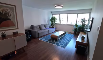 Apartamento 150m², 03 dormitórios (sendo 01 suíte), 02 banheiros e 02 vagas na garagem.   Condomínio com portaria 24hrs, piscina, salão de festa.