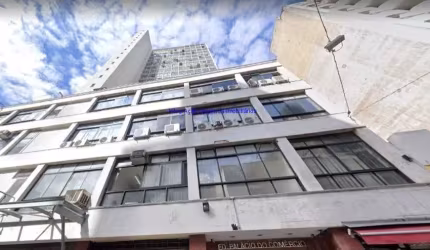 Conjunto Comercial 62m², 01 sala e 01 banheiro.   Condomínio com repção e portaria.   Excelente localização á 6 minutos andando para a estação
