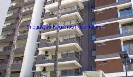 Apartamento 108m², 03 dormitórios (sendo 01 suíte), 04 banheiros e 02 vagas na garagem.  Condomínio com portaria, segurança 24hrs, piscina.