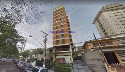 Apartamento 120m², 02 dormitórios (sendo 01 suíte), 02 banheiros e 02 vagas na garagem.  Condomínio com portaria 24hrs, piscina, salão de festa, sauna