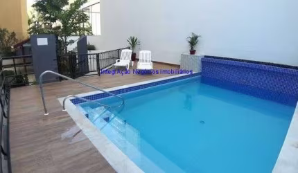 Apartamento 83m², 02 dormitórios (sendo 01 suíte), 02 banheiros e 01 vaga na garagem.   Condomínio com portaria, segurança 24hrs, piscina.