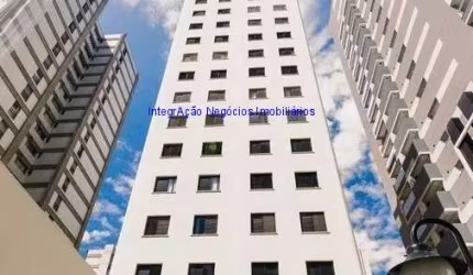 Apartamento 70m², 02 dormitórios, 01 banheiro e 01 vaga na garagem.  Condomínio com portaria 24hrs, piscina, churrasqueira, playground, academia.