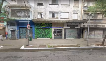 Galpão 460m² e 01 banheiro.   Excelente localização á 7 minutos andando para a estação do metrô República e santa Cecília; Entre as Ruas Santa Isabel