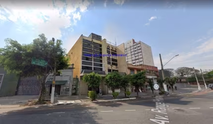 Conjunto Comercial 152m², 02 banheiros.   Condomínio com recepção.   Excelente localização entre as Ruas da Figueira, Maria Domitila.