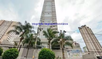 Apartamento 250m², 04 dormitórios (sendo  suítes), 05 banheiros e 04 vagas na garagem.  Condomínio com portaria, segurança 24hrs, Quadra de tênis