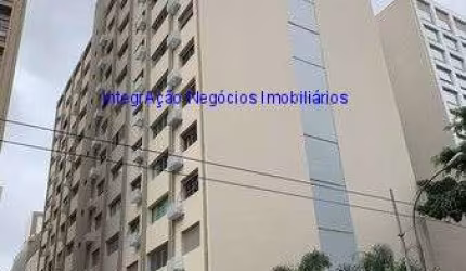 Apartamento 70m², 02 dormitórios (sendo  suítes), 03 banheiros e 01 vaga na garagem.  Condomínio com portaria, segurança 24hrs e jardim.
