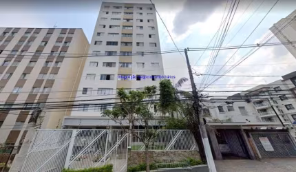 Apartamento MOBILIADO 73m², 02 dormitórios, 01 banheiro e 01 vaga na garagem.   Condomínio com portaria, segurança 24hrs, playground e jardim.