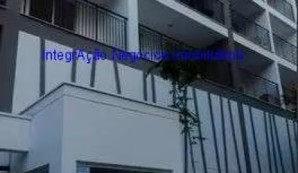 Apartamento Studio 24m², 01 dormitório e 01 banheiro.  Condomínio com portaria, segurança 24hrs, piscina, solarium, churrasqueira, salão de jogos,