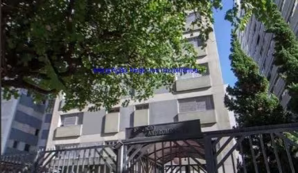 Apartamento 150m³, 03 dormitórios (sendo 01 suíte), 02 banheiros e 01 vaga na garagem.    Condomínio com portaria, segurança 24hrs e salão de festa.