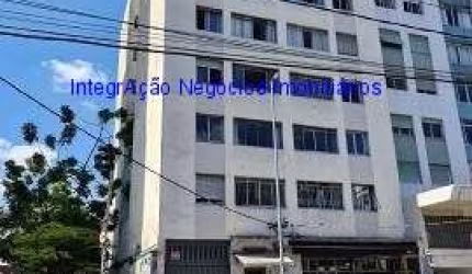 Apartamento 60m², 01 dormitório e 01 banheiro.   Condomínio com portaria.  Excelente localização á 5 minutos andando para a estação do metrô