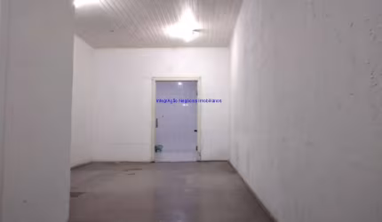 Sobrado Residencial 240m², 08 dormitórios e 04 banheiros.  Excelente localização á 4 minutos andando para a estação do metrô Higienópolis-Mackenzie;