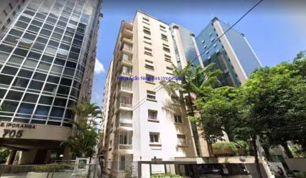 Apartamento 220m², 03 dormitórios (sendo 01 suíte), 02 banheiros e 01 vaga na garagem.  Condomínio com portaria 24hrs e salão de festa.